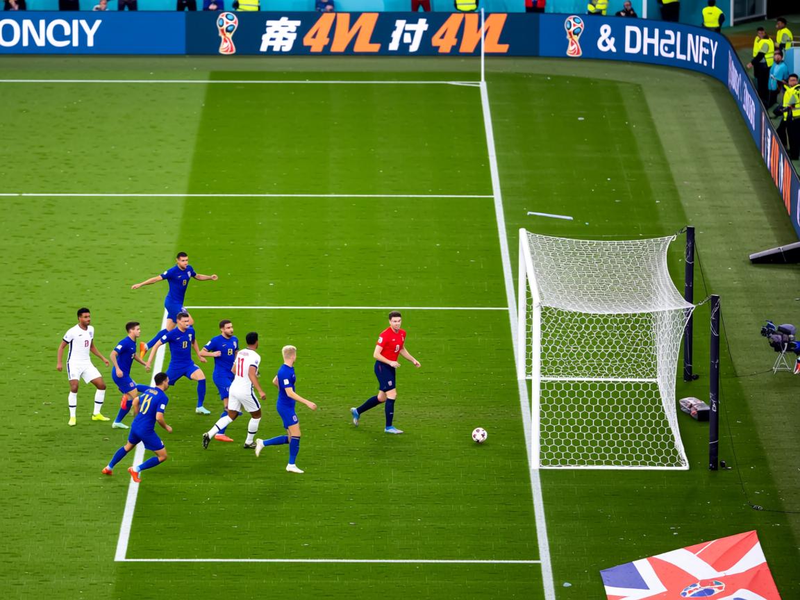 爱游戏体育-胜利宝座之争激烈火拼，球员全情投入拼搏